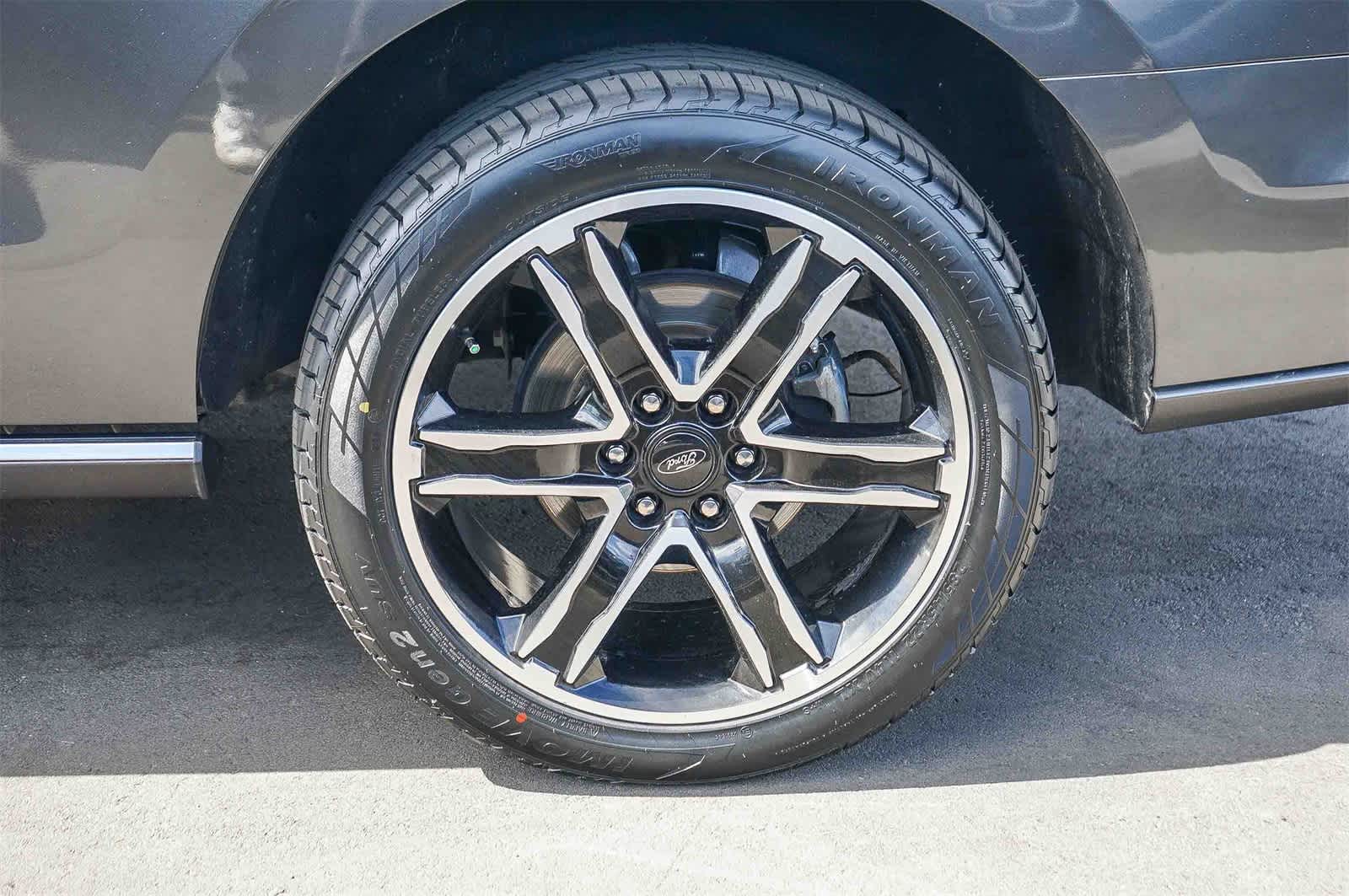 Thumbnail: 2020 Ford Expedition - 10