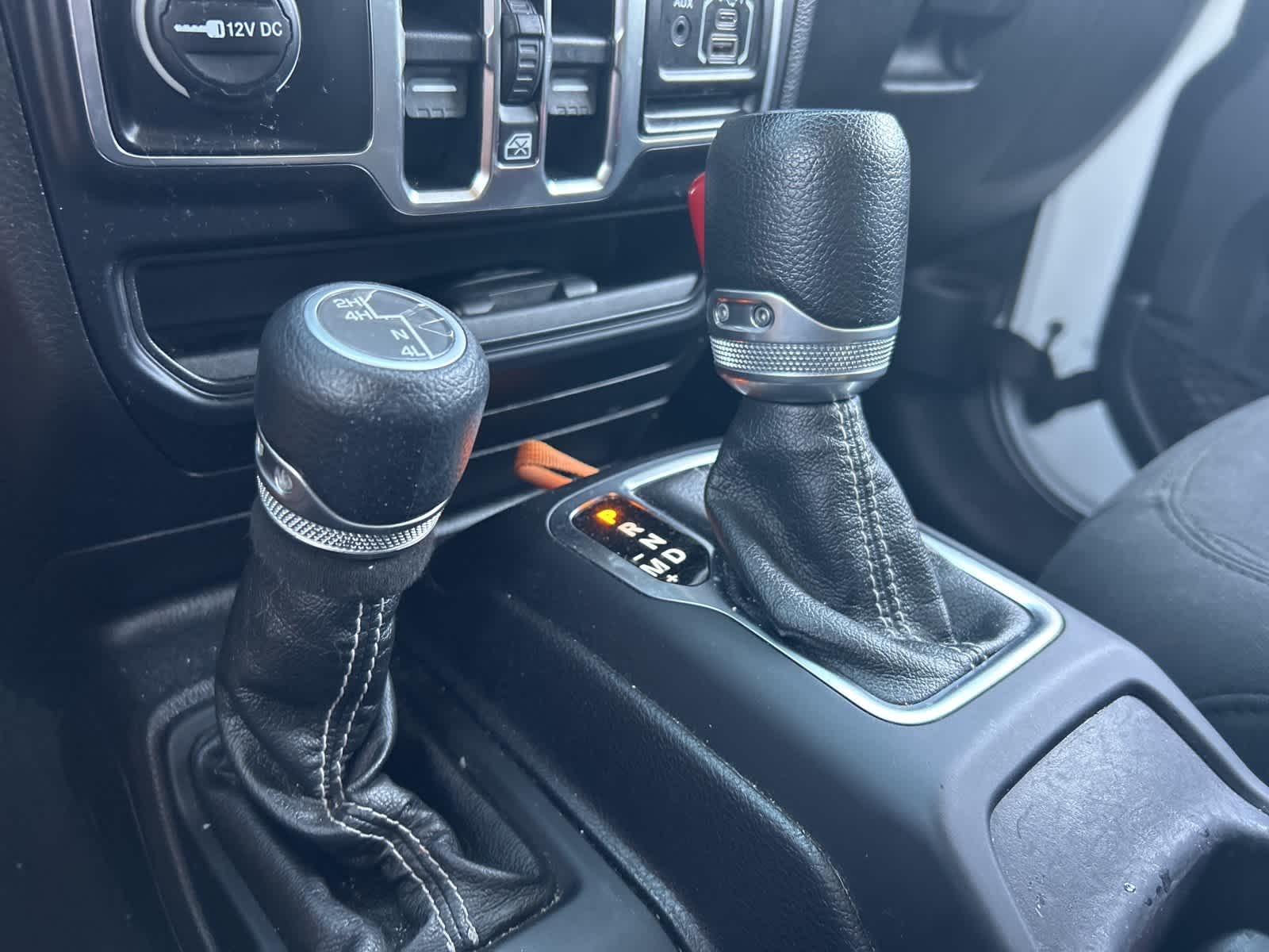 Thumbnail: 2020 Jeep Wrangler - 32