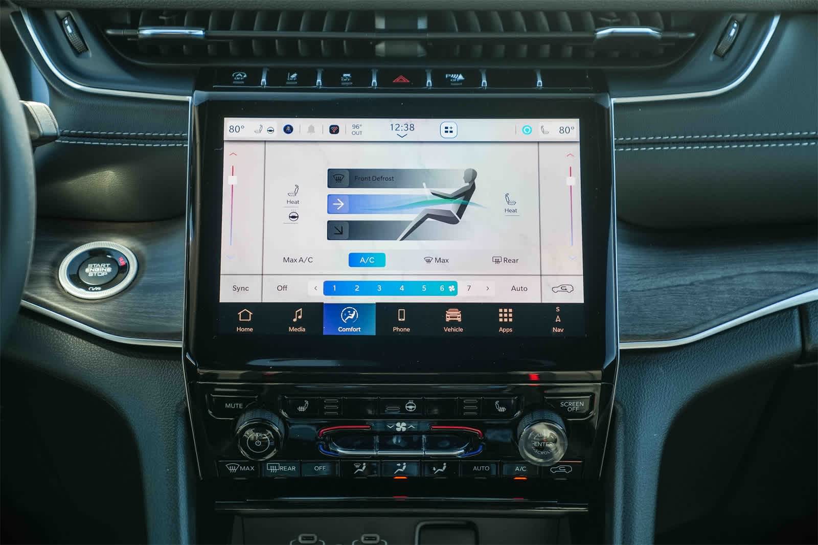 Thumbnail: 2025 Jeep Grand Cherokee - 15