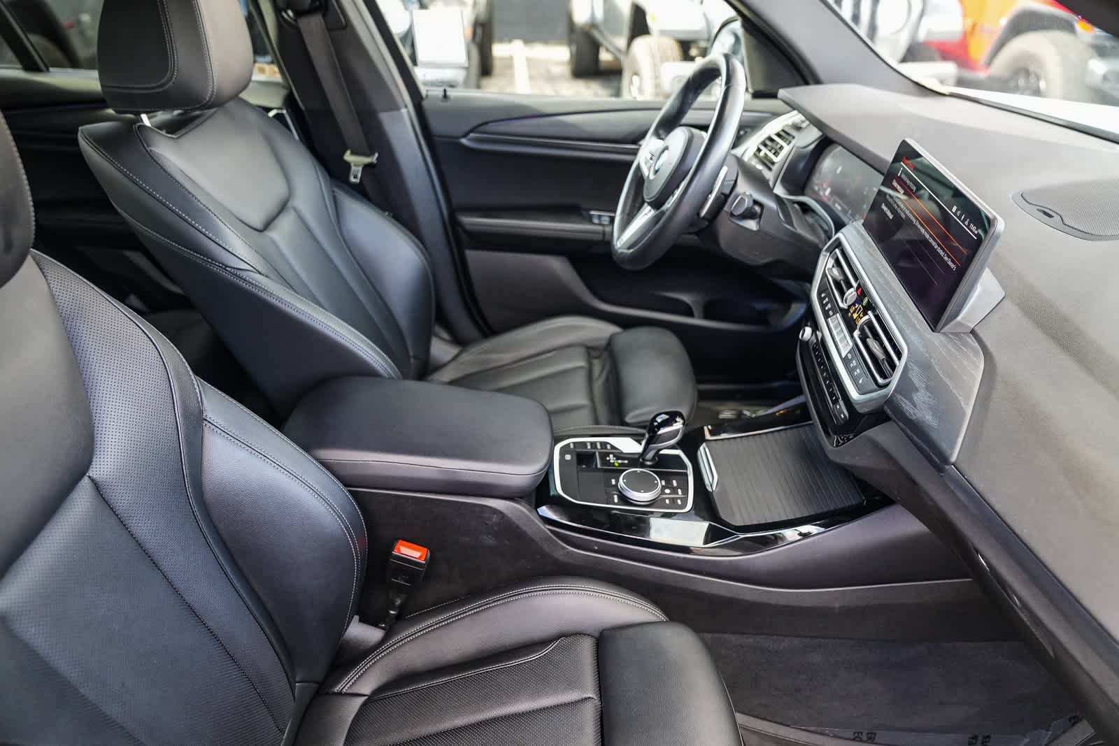 Thumbnail: 2023 BMW X3 - 15