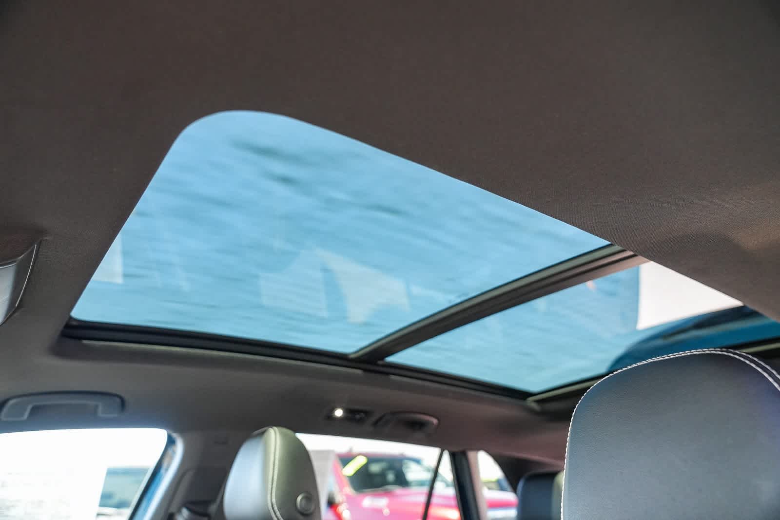 Thumbnail: 2021 Volkswagen Atlas - 22