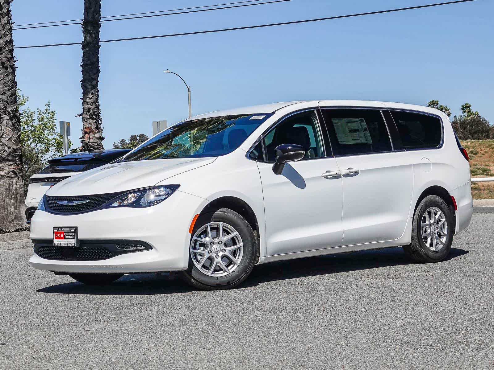 Thumbnail: 2026 Chrysler Voyager - 1