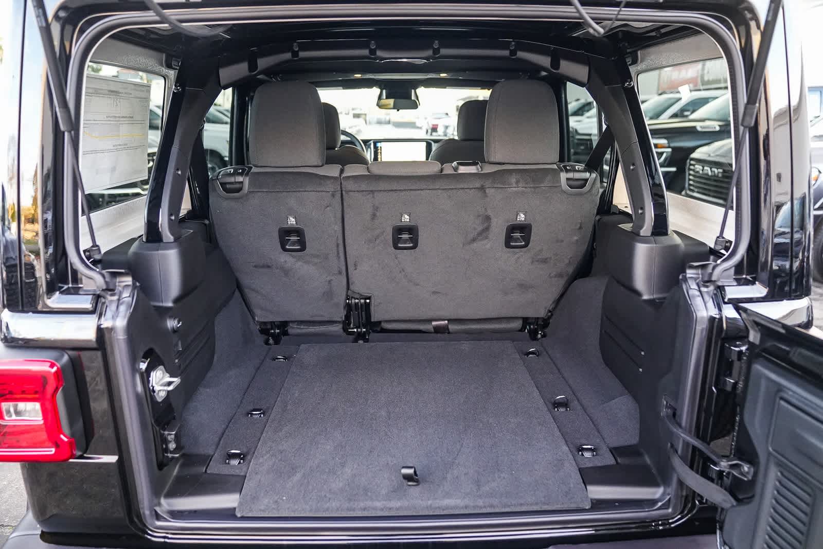 Thumbnail: 2026 Jeep Wrangler - 11