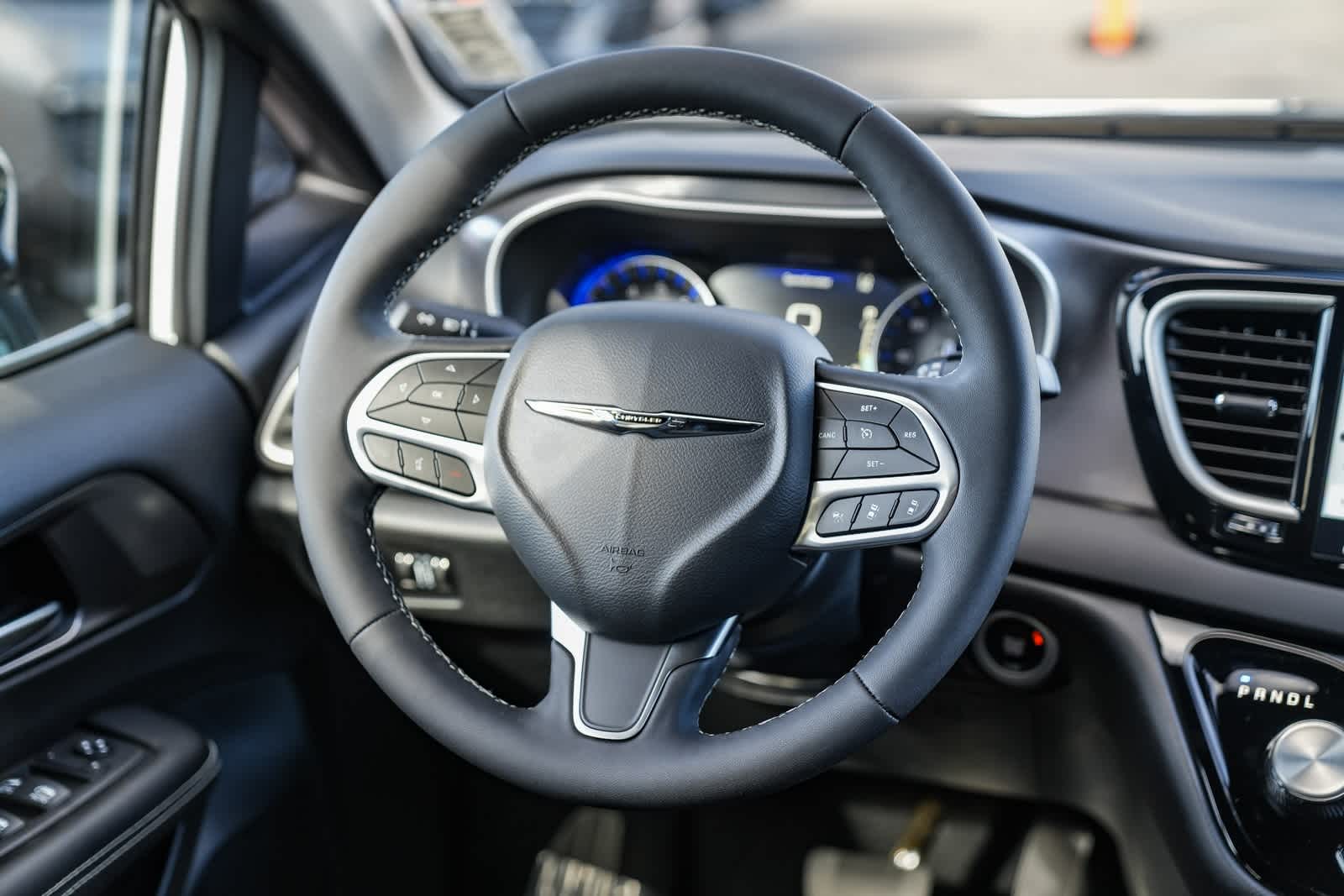 Thumbnail: 2026 Chrysler Voyager - 16