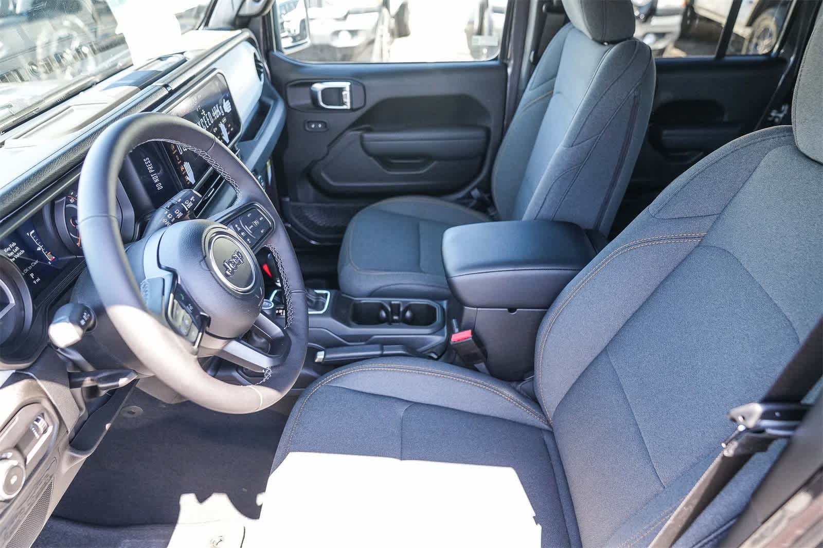 Thumbnail: 2025 Jeep Wrangler - 19