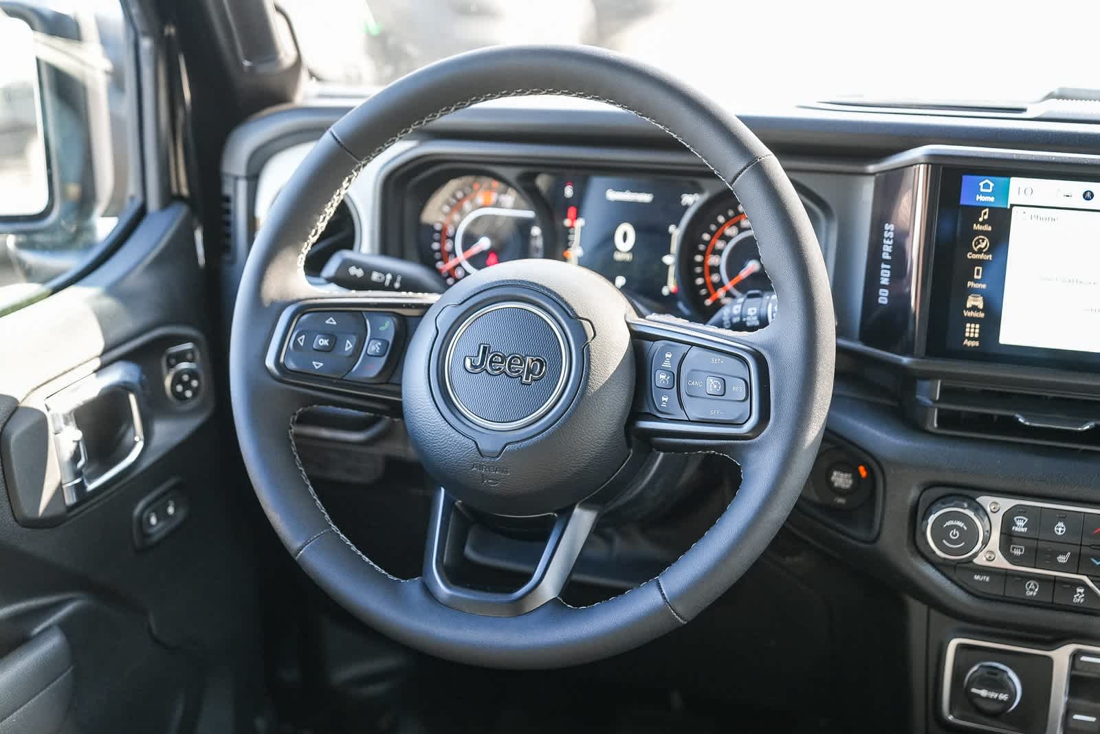 Thumbnail: 2026 Jeep Wrangler - 16