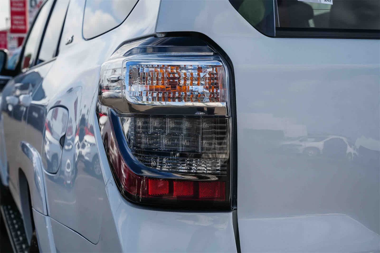 Thumbnail: 2022 Toyota 4Runner - 7