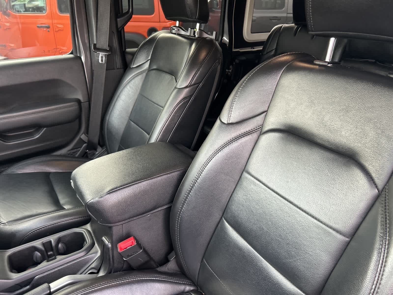 Thumbnail: 2020 Jeep Wrangler - 27