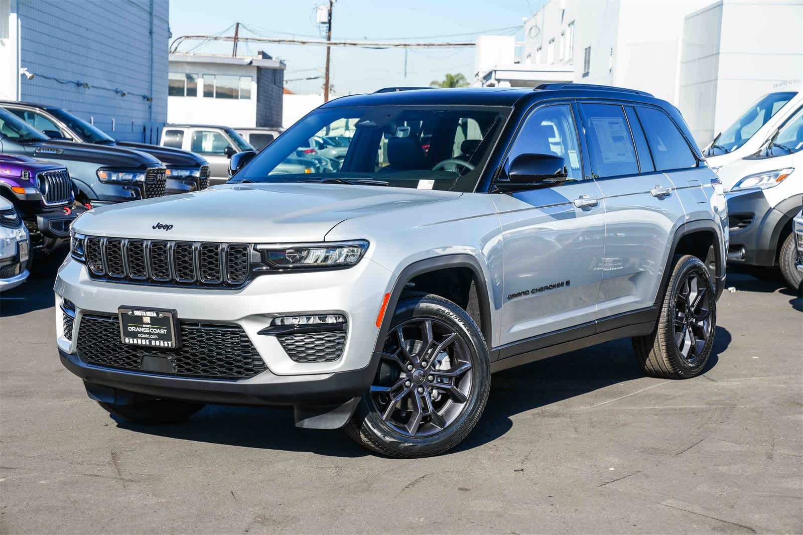 Thumbnail: 2025 Jeep Grand Cherokee - 1