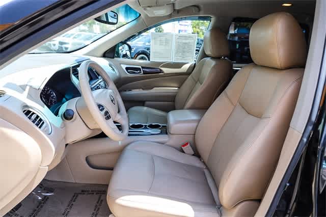 2014 Nissan Pathfinder SL 18