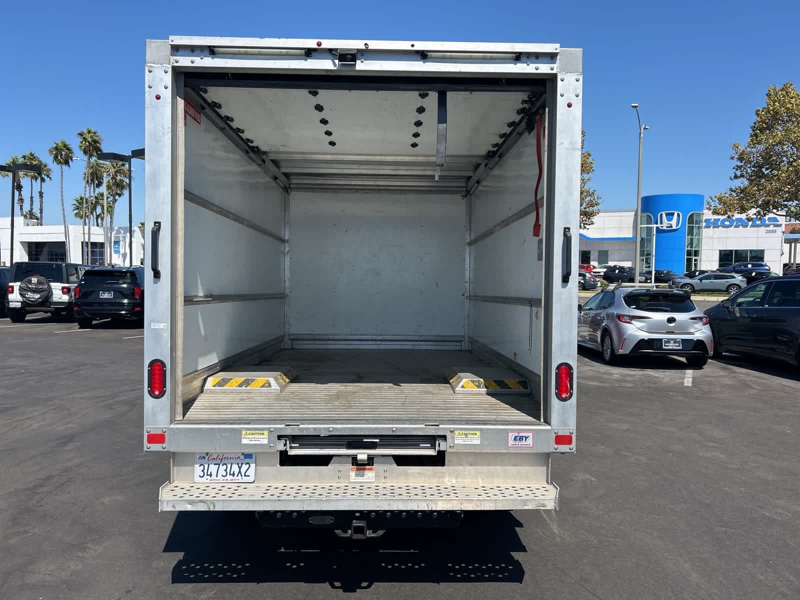 Thumbnail: 2019 Ford Transit Series - 19
