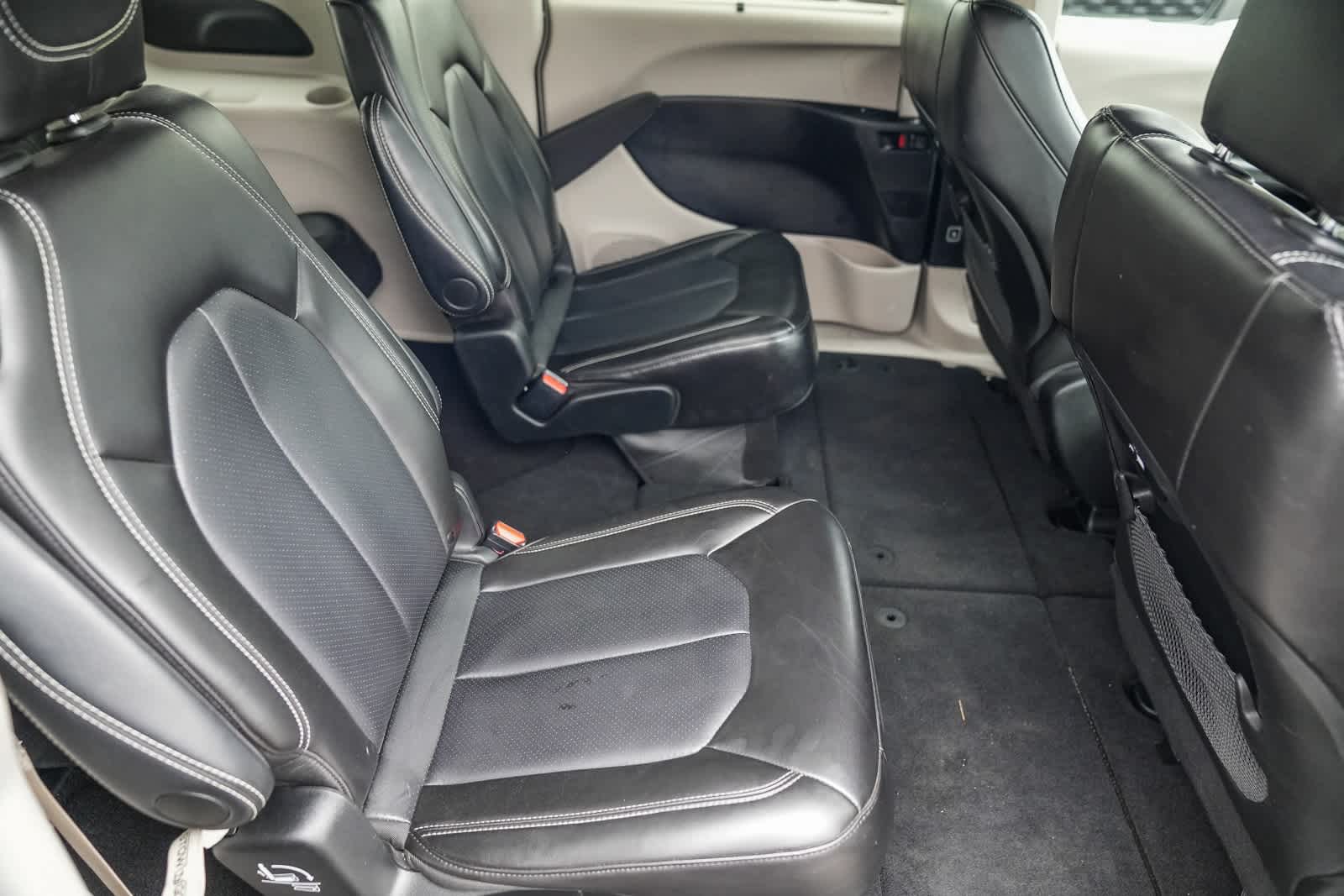 Thumbnail: 2024 Chrysler Pacifica - 16