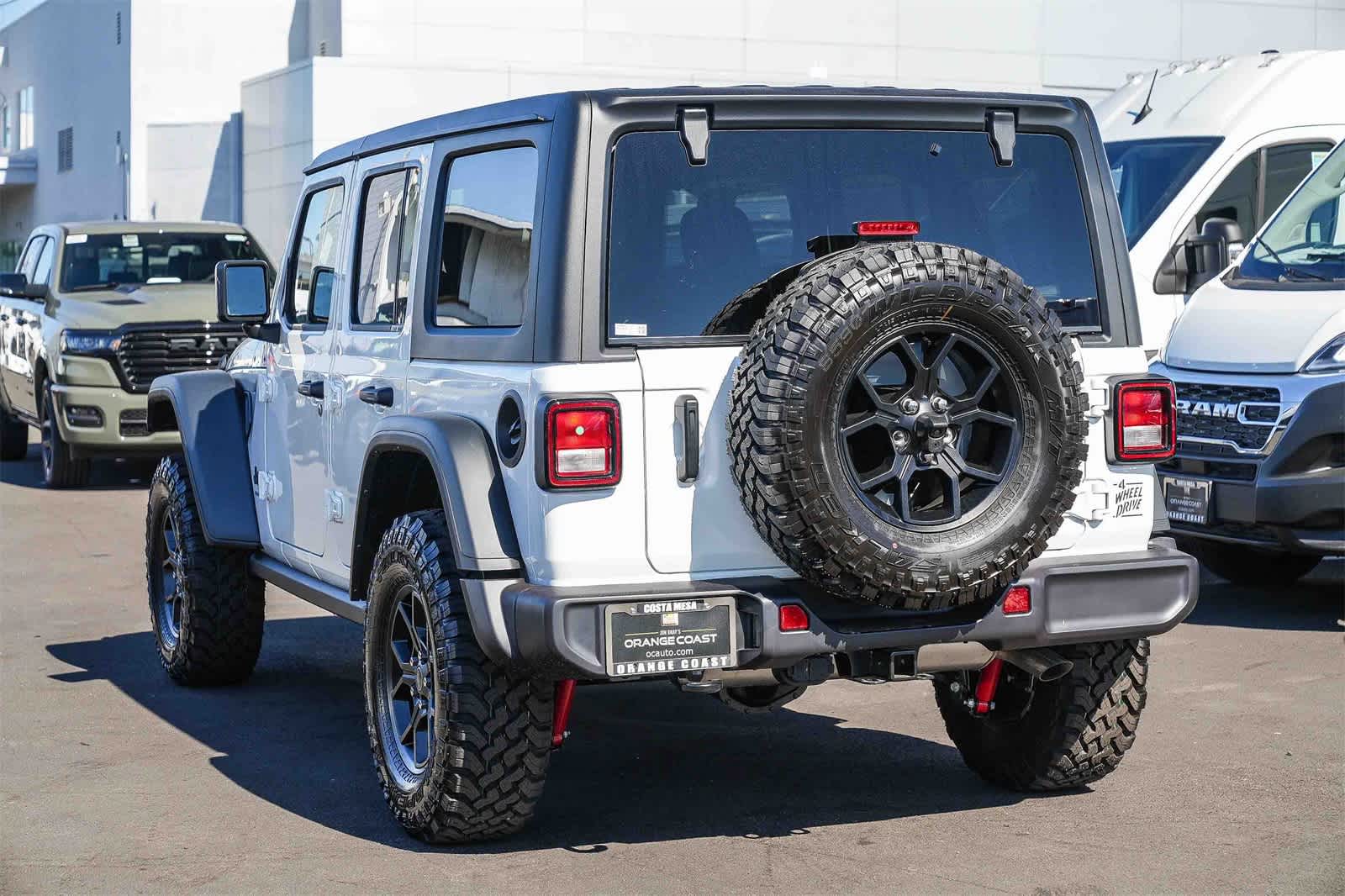 Thumbnail: 2026 Jeep Wrangler - 6