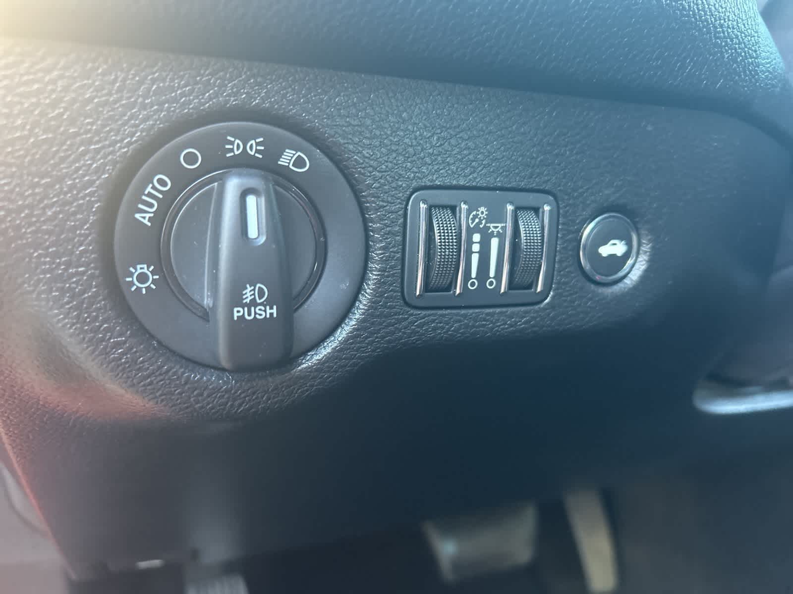 Thumbnail: 2022 Dodge Challenger - 39