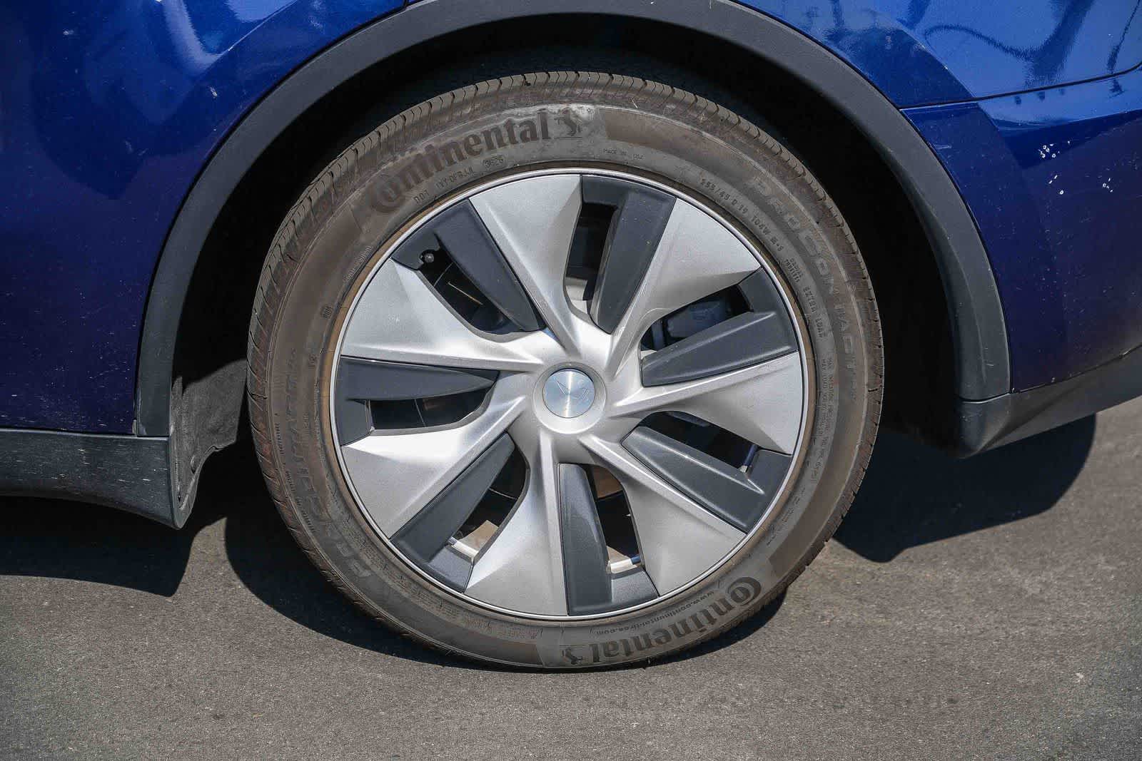 Thumbnail: 2023 Tesla Model Y - 11