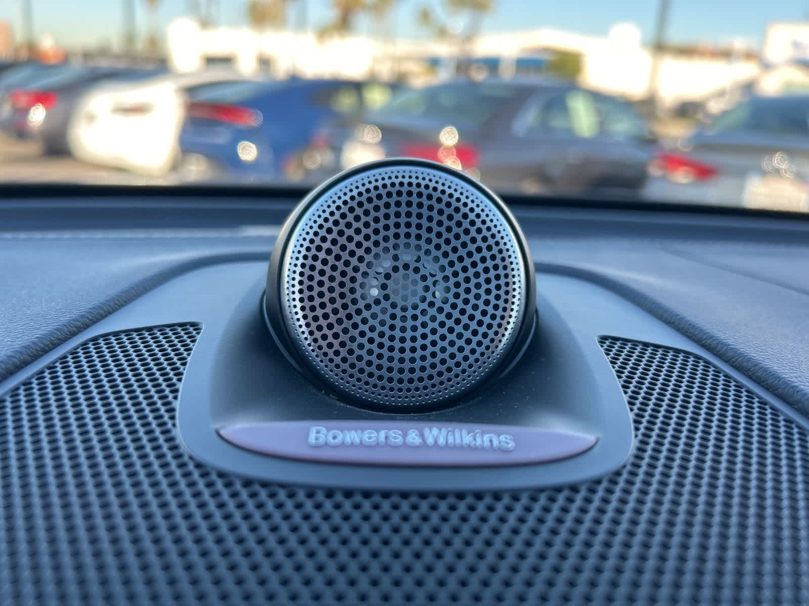 Thumbnail: 2022 Volvo XC60 - 40