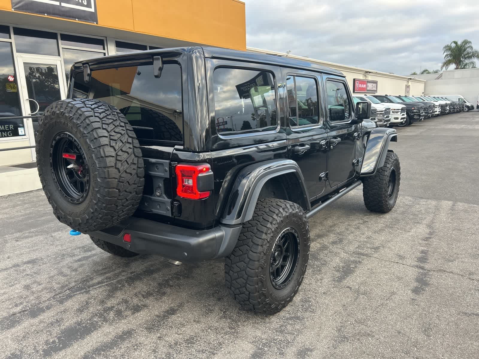 Thumbnail: 2023 Jeep Wrangler - 6