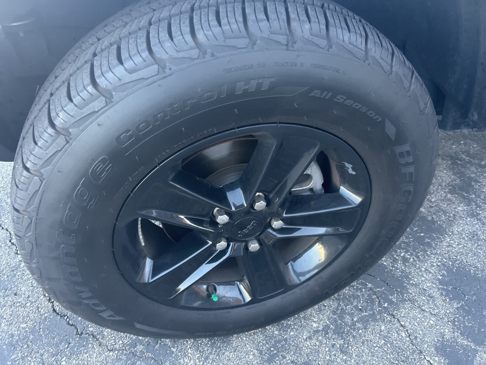 Thumbnail: 2021 Jeep Wrangler - 12