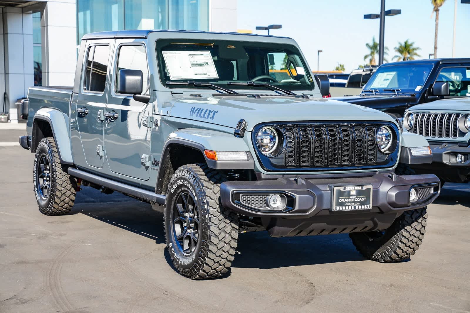Thumbnail: 2026 Jeep Gladiator - 3