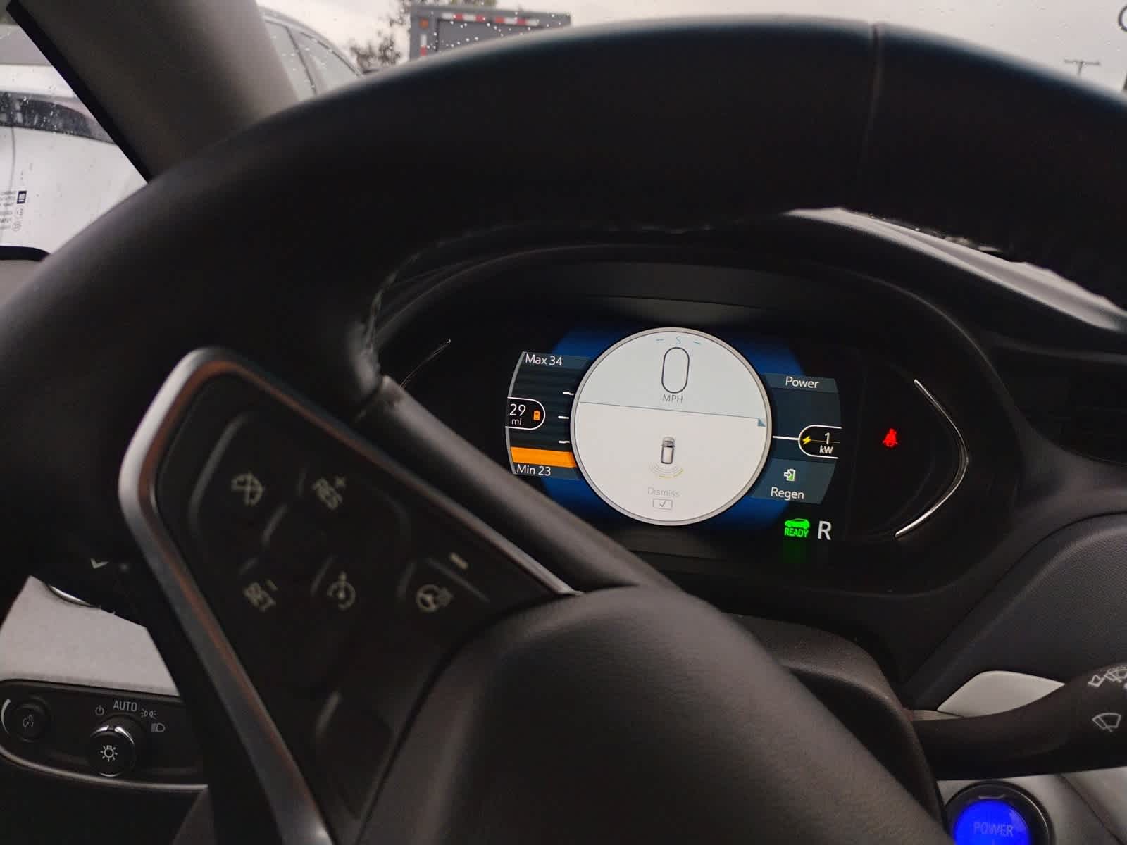 Thumbnail: 2017 Chevrolet Bolt EV - 10