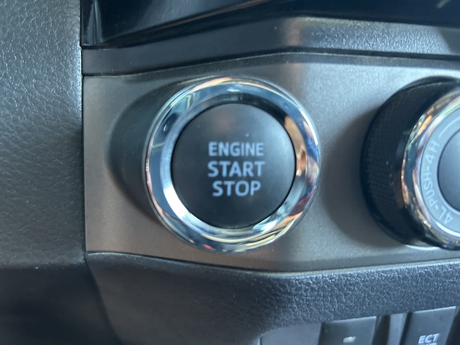 Thumbnail: 2018 Toyota Tacoma - 35