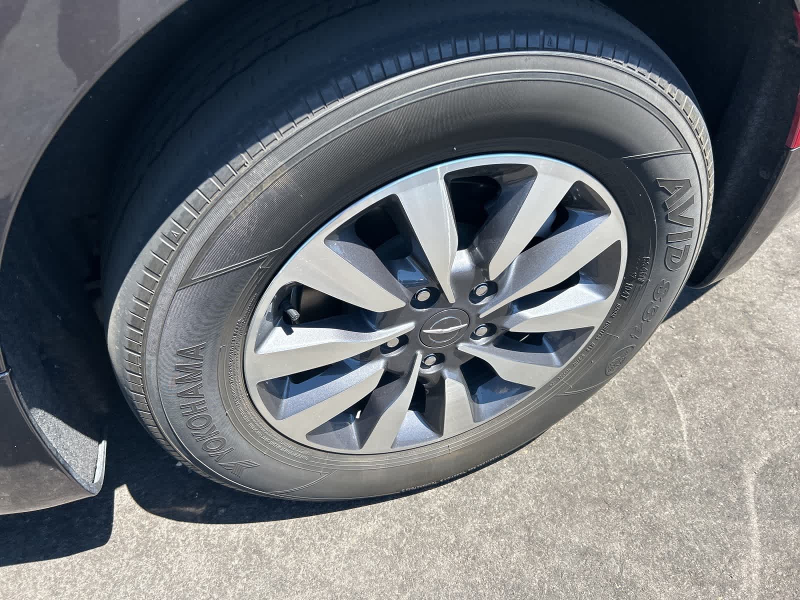 Thumbnail: 2022 Chrysler Pacifica - 11