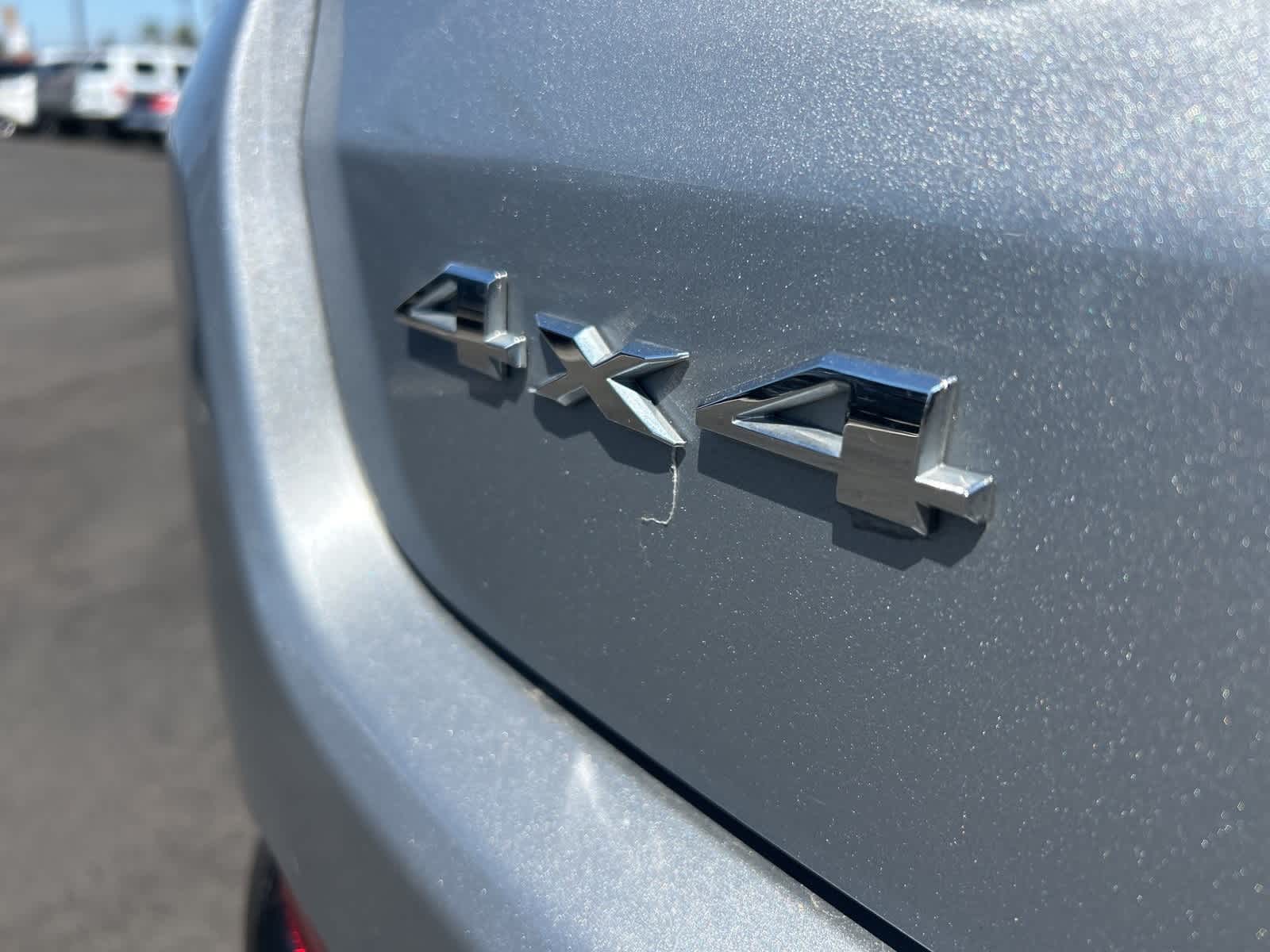 Thumbnail: 2023 Jeep Compass - 17