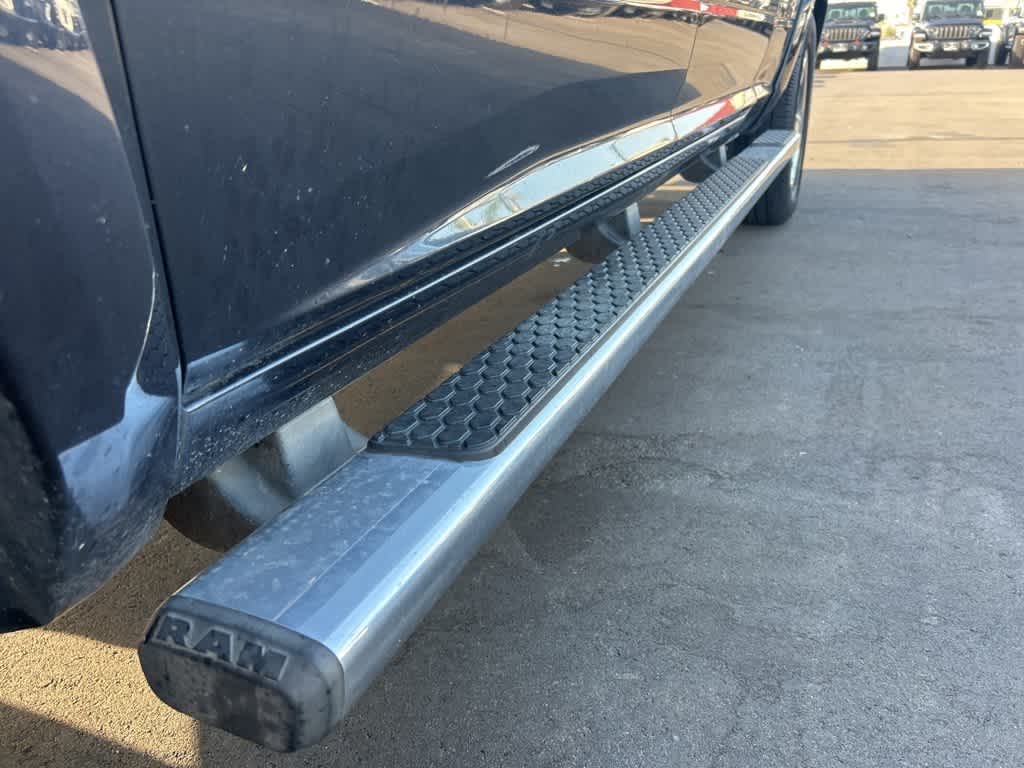 2014 RAM 1500 Laramie 12