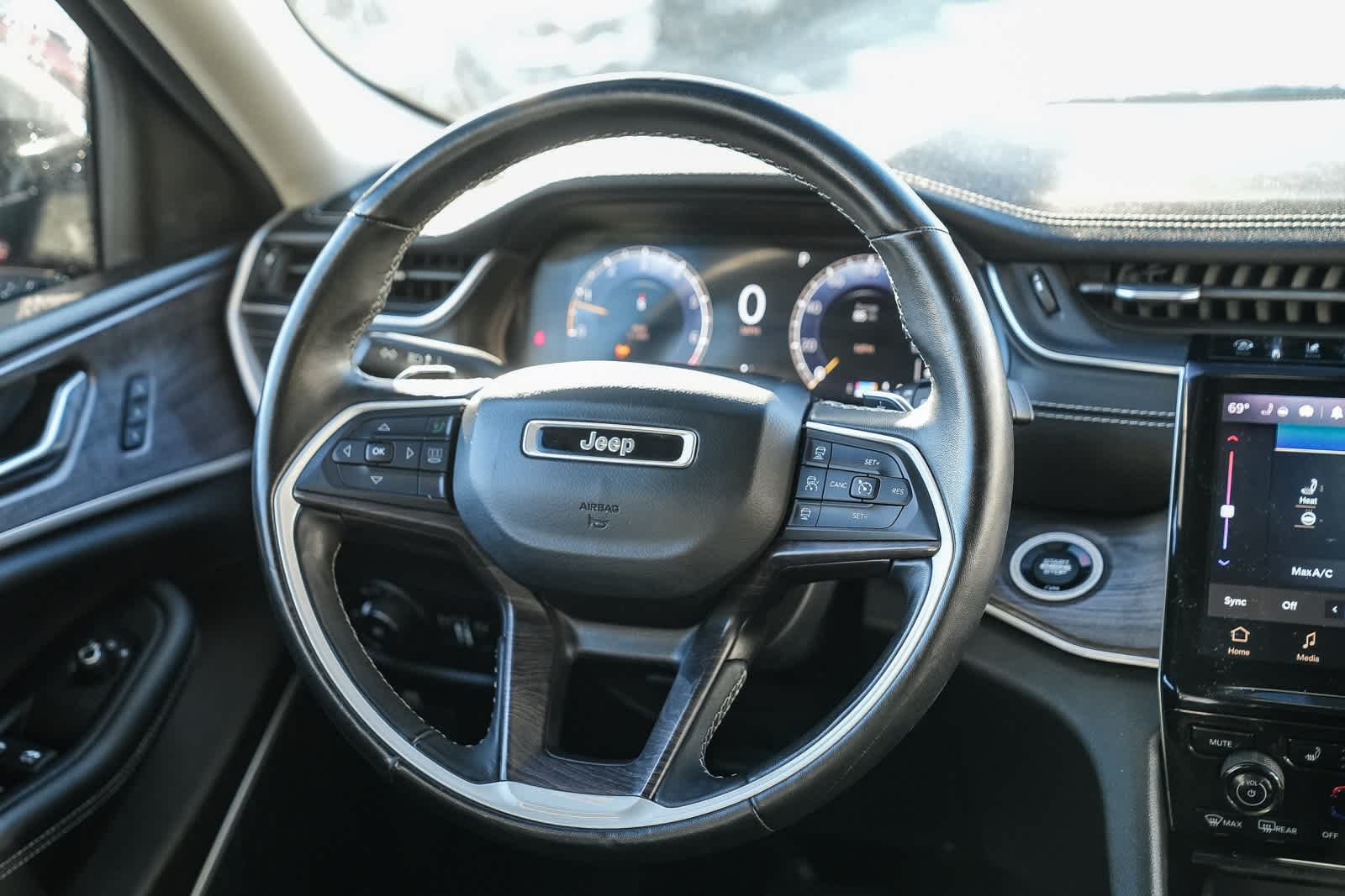 Thumbnail: 2021 Jeep Grand Cherokee L - 11