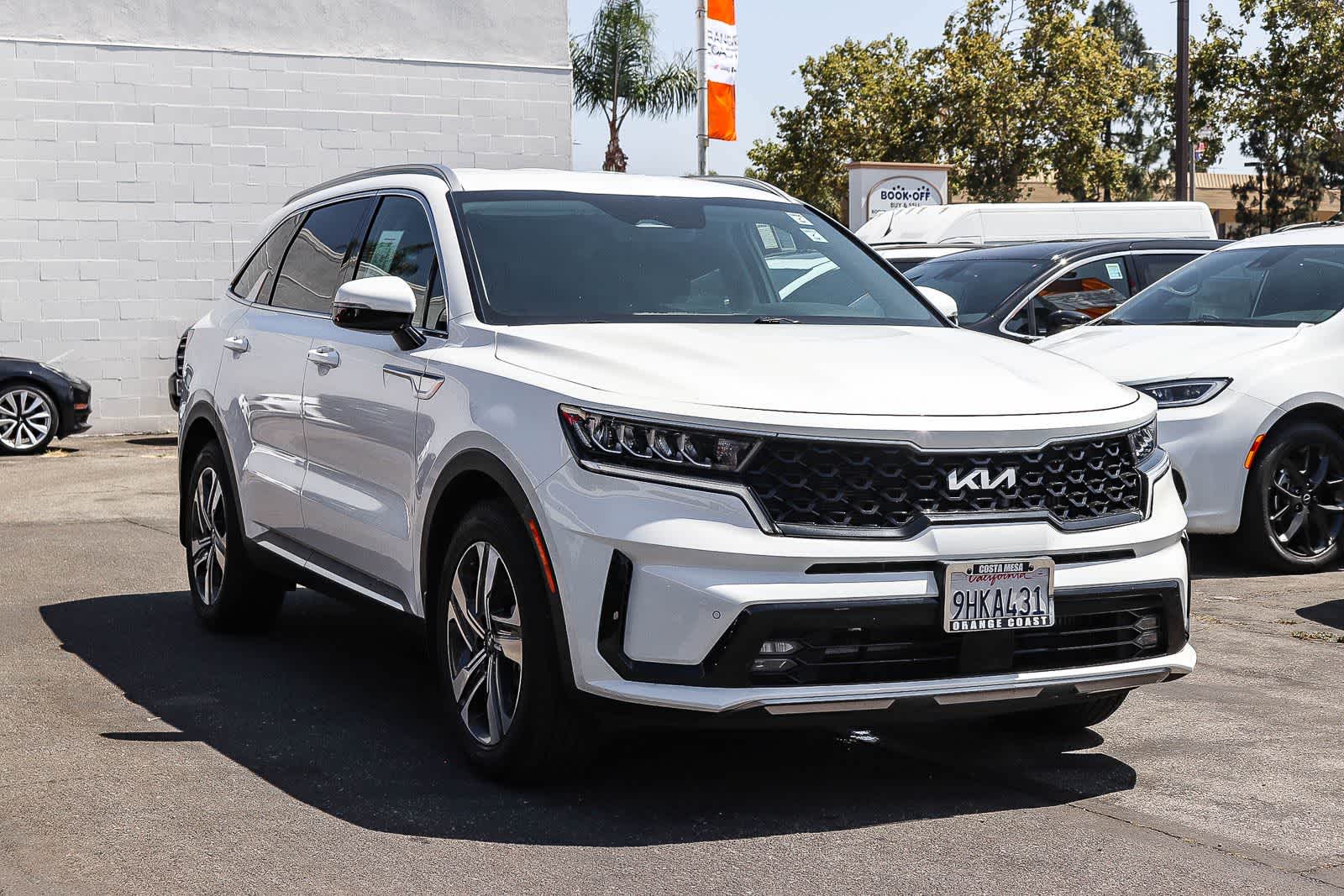 Thumbnail: 2023 Kia Sorento - 2