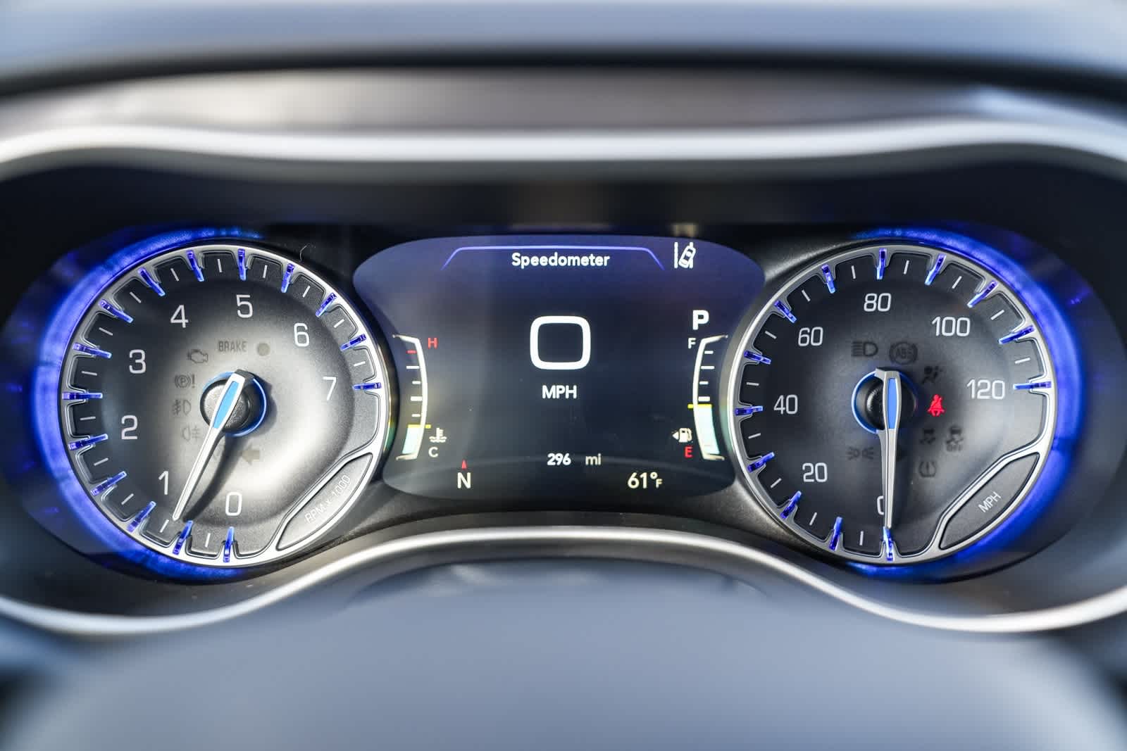 Thumbnail: 2026 Chrysler Voyager - 24