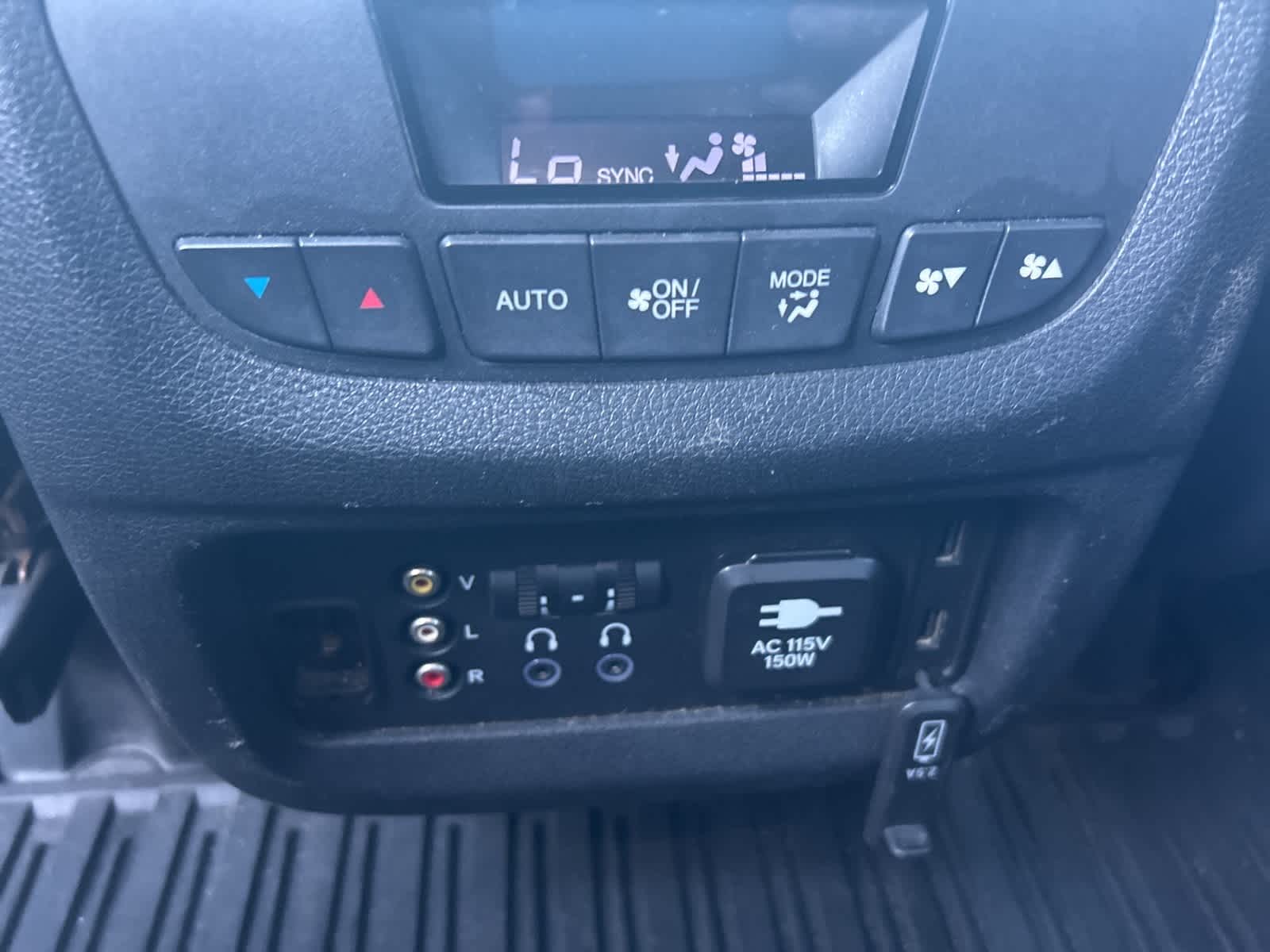 Thumbnail: 2016 Honda Pilot - 30