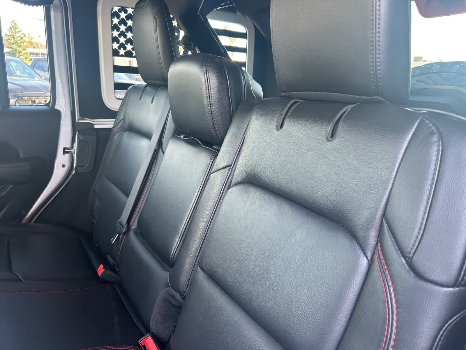 Thumbnail: 2019 Jeep Wrangler - 33