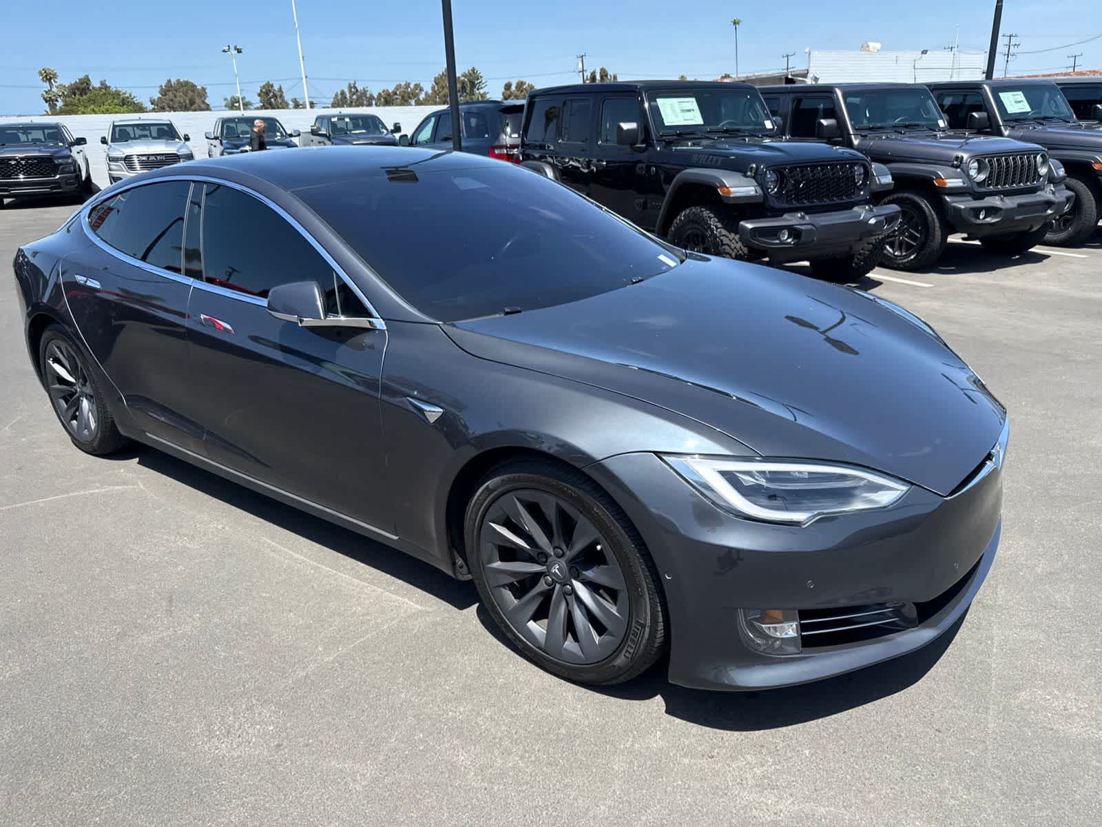 Thumbnail: 2018 Tesla Model S - 10