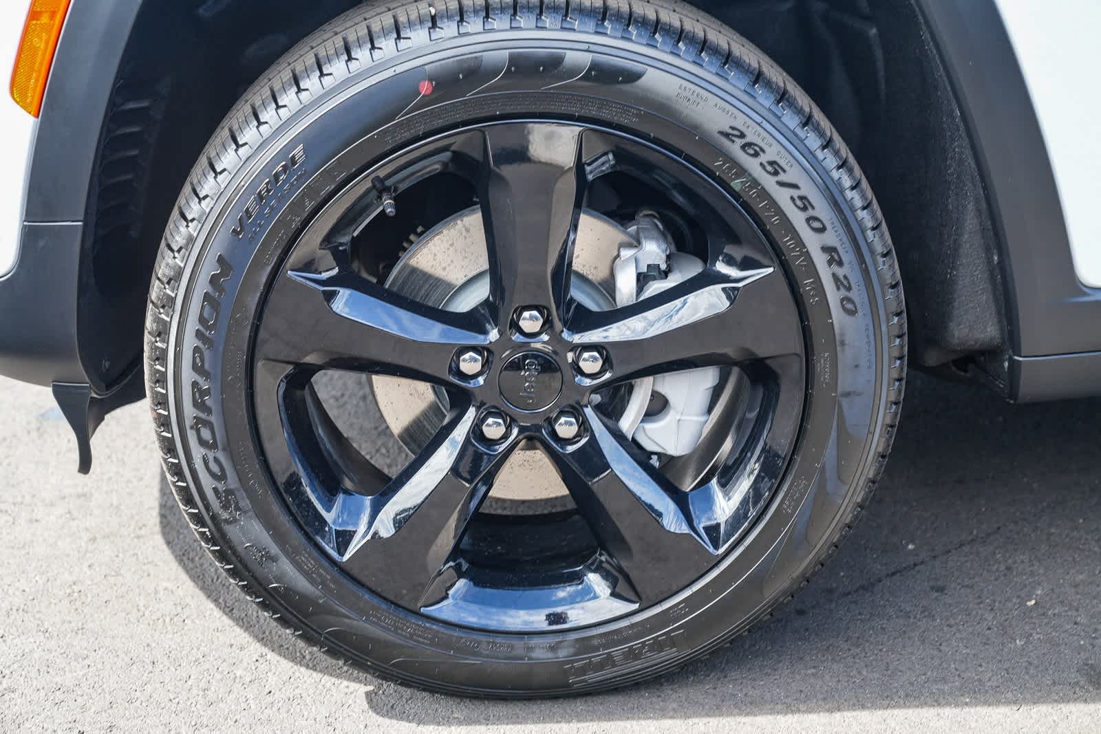 Thumbnail: 2025 Jeep Grand Cherokee - 9