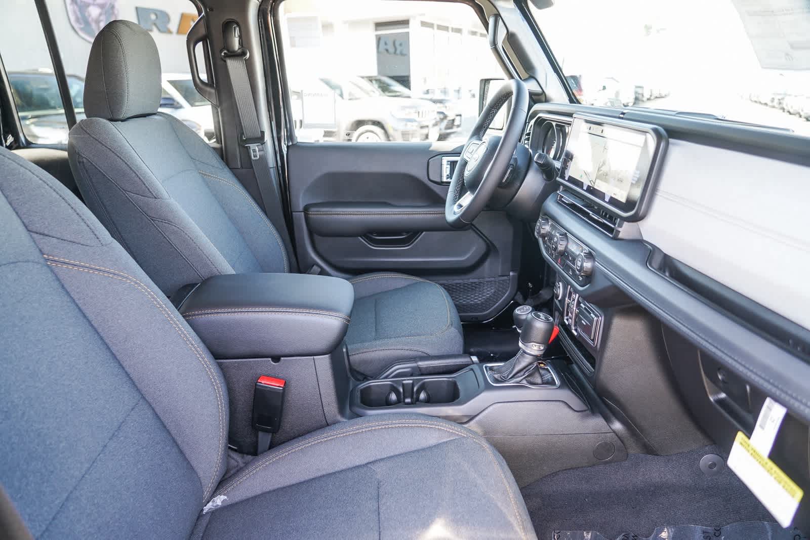 Thumbnail: 2025 Jeep Wrangler - 18