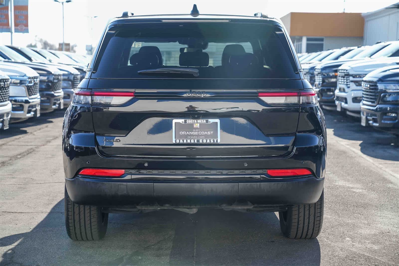 Thumbnail: 2023 Jeep Grand Cherokee - 5