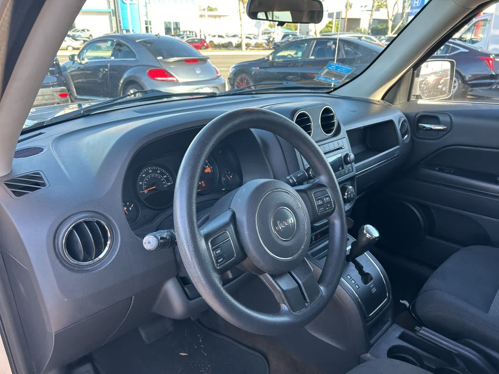 Thumbnail: 2015 Jeep Patriot - 15