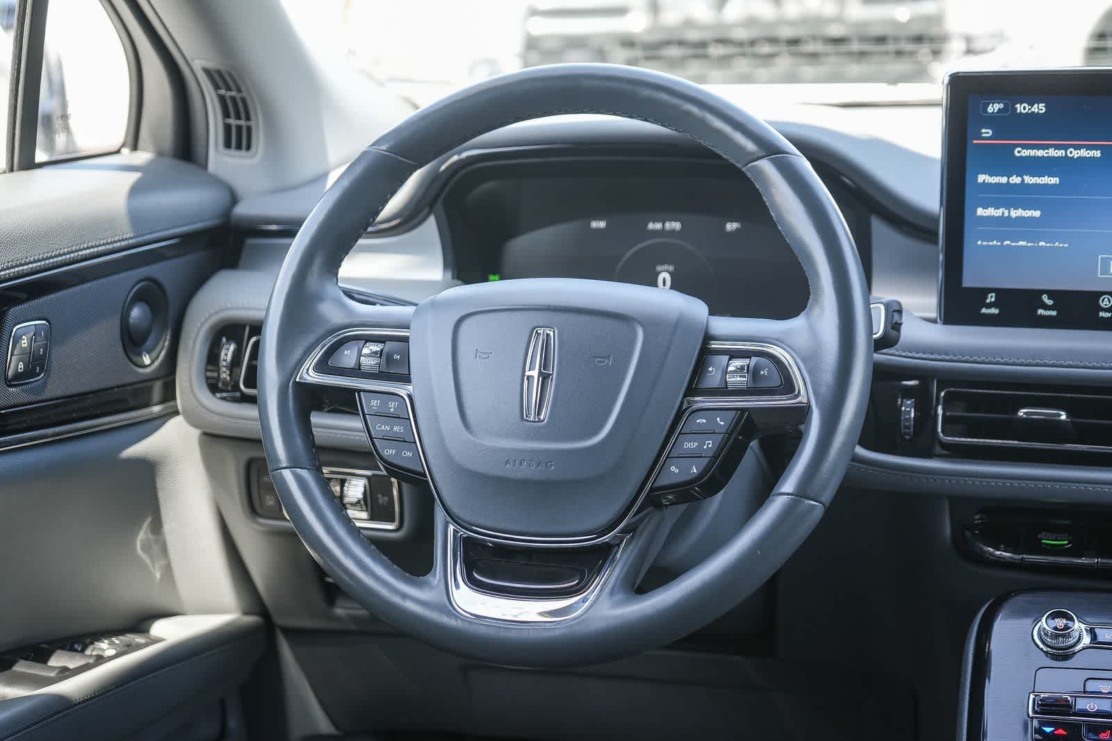 Thumbnail: 2022 Lincoln Nautilus - 16