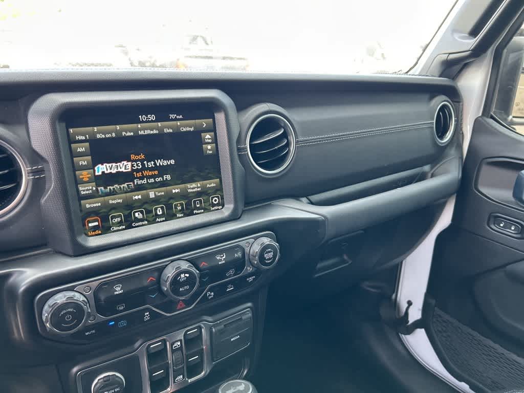 Thumbnail: 2022 Jeep Wrangler - 30