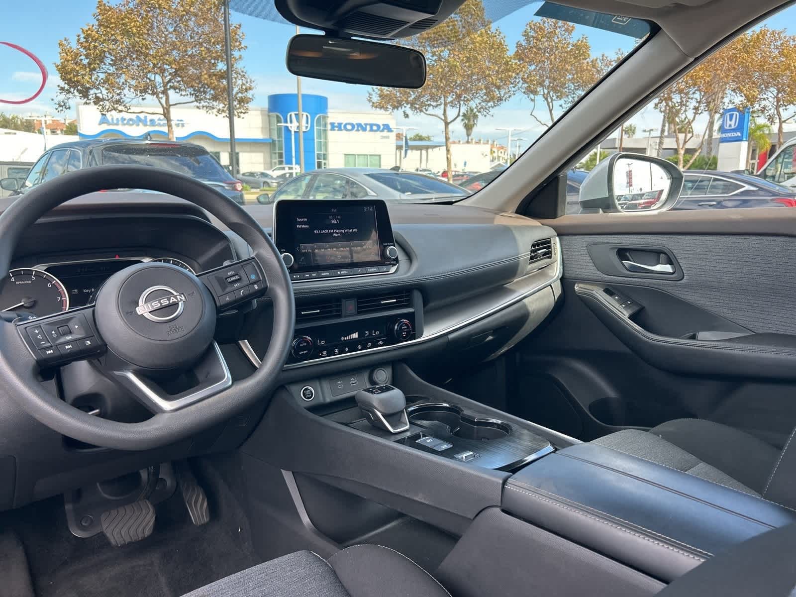Thumbnail: 2023 Nissan Rogue - 22