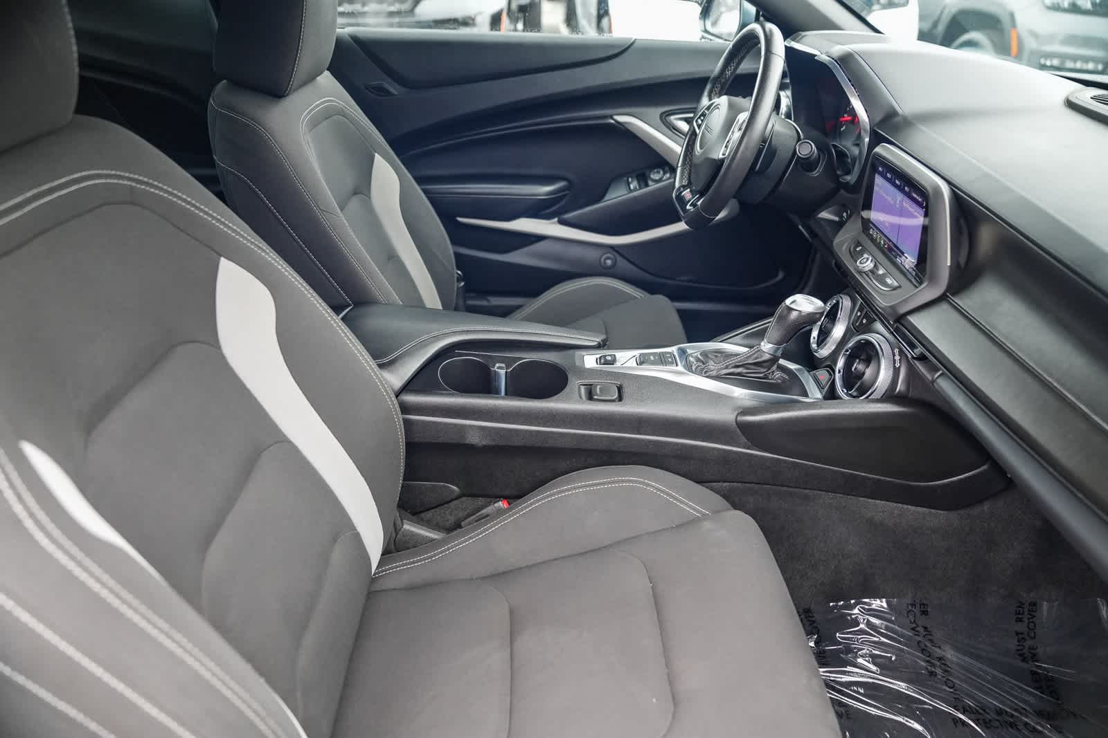 Thumbnail: 2019 Chevrolet Camaro - 16