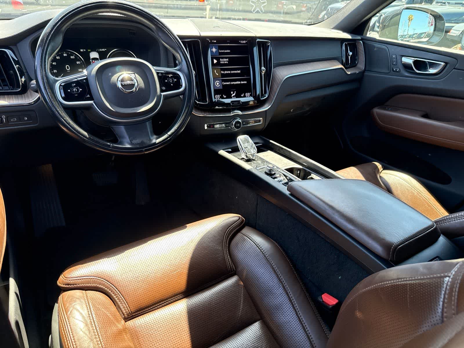 Thumbnail: 2021 Volvo XC60 - 29