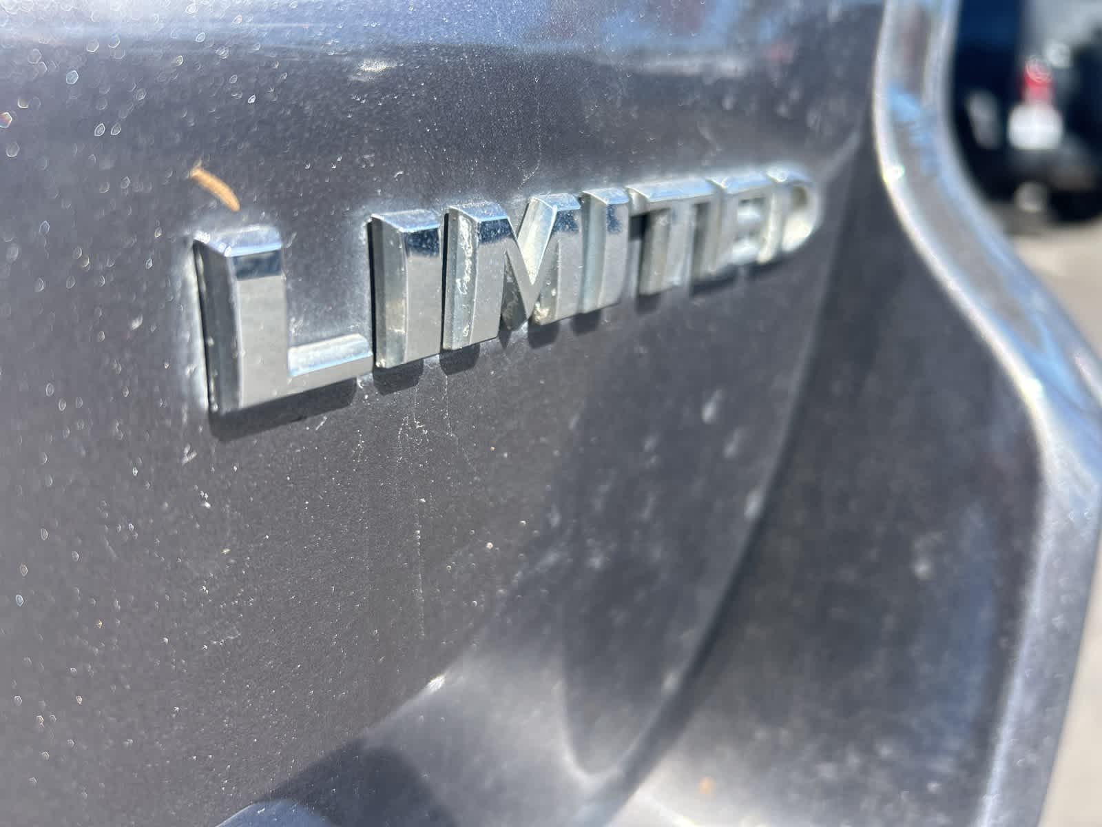 Thumbnail: 2015 Jeep Grand Cherokee - 17