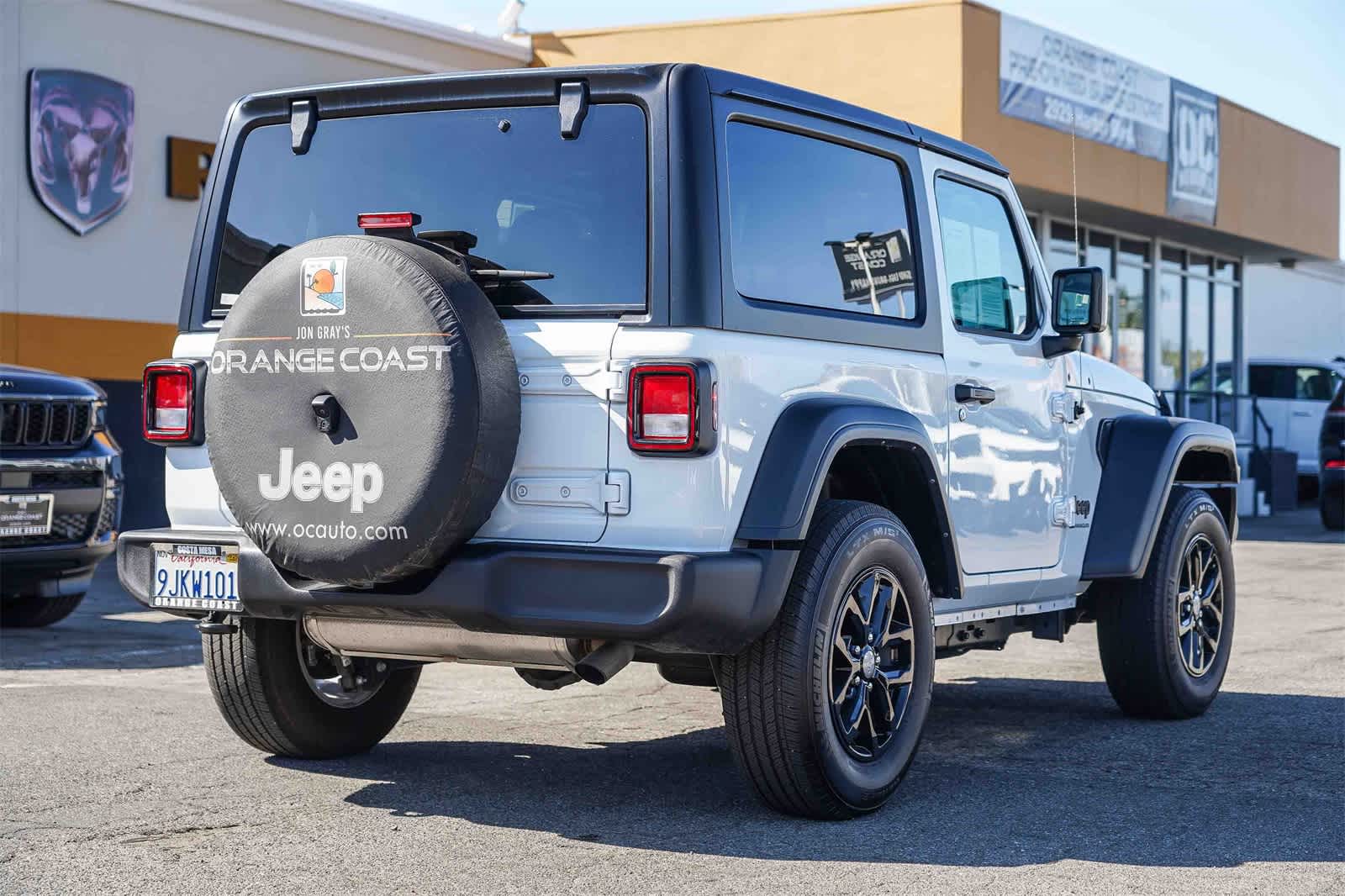 Thumbnail: 2023 Jeep Wrangler - 6
