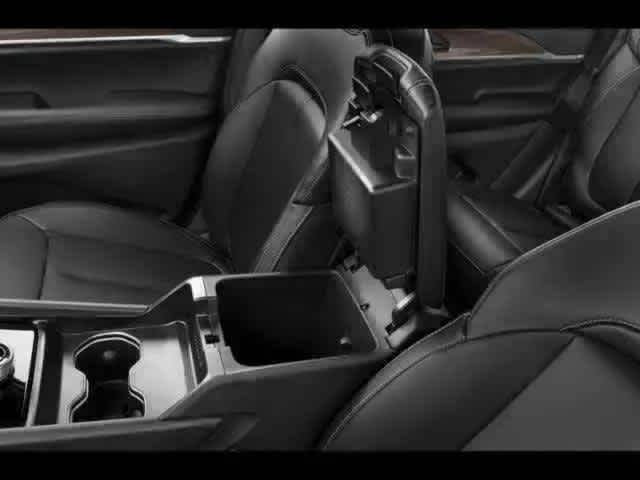 Thumbnail: 2026 Jeep Grand Cherokee - 11