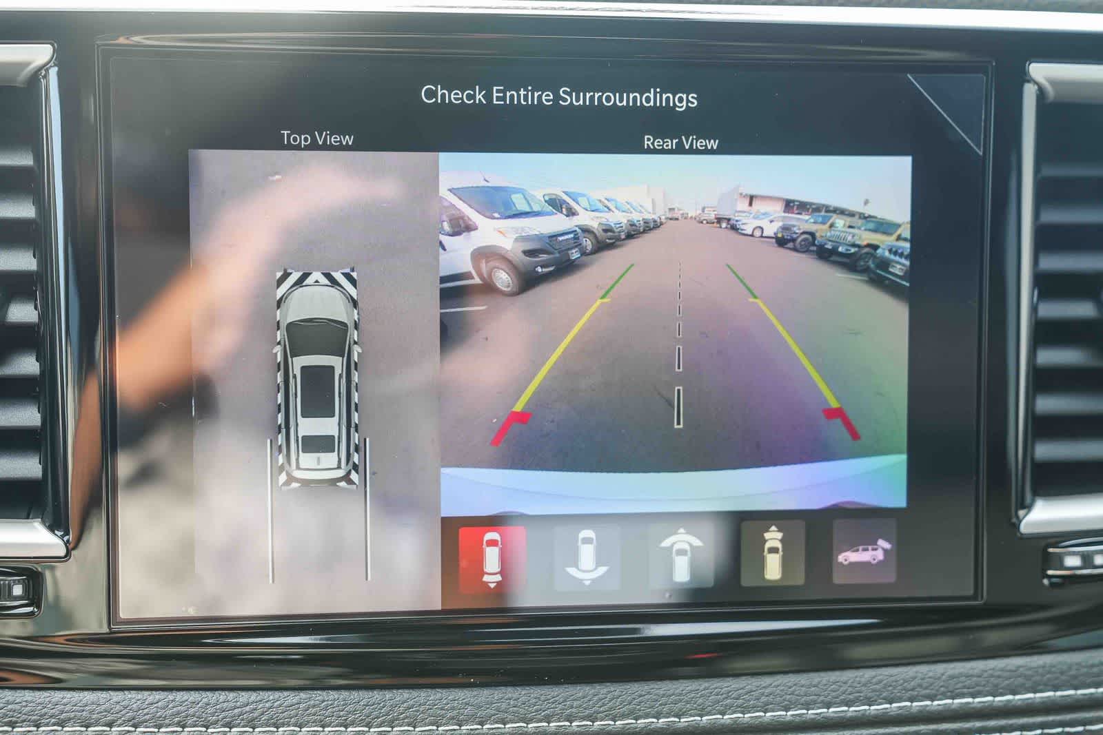 Thumbnail: 2026 Chrysler Pacifica - 24