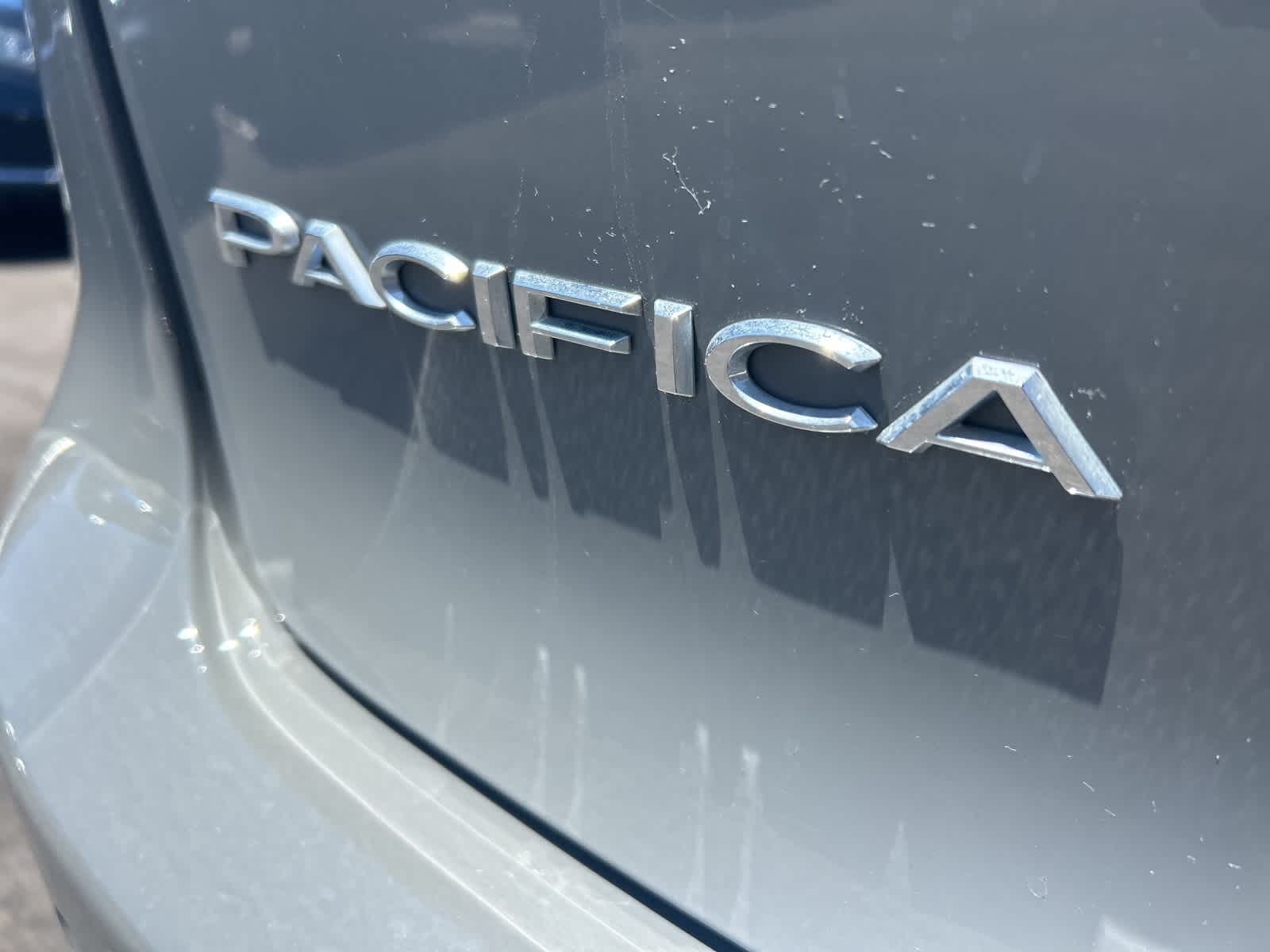 Thumbnail: 2022 Chrysler Pacifica - 14