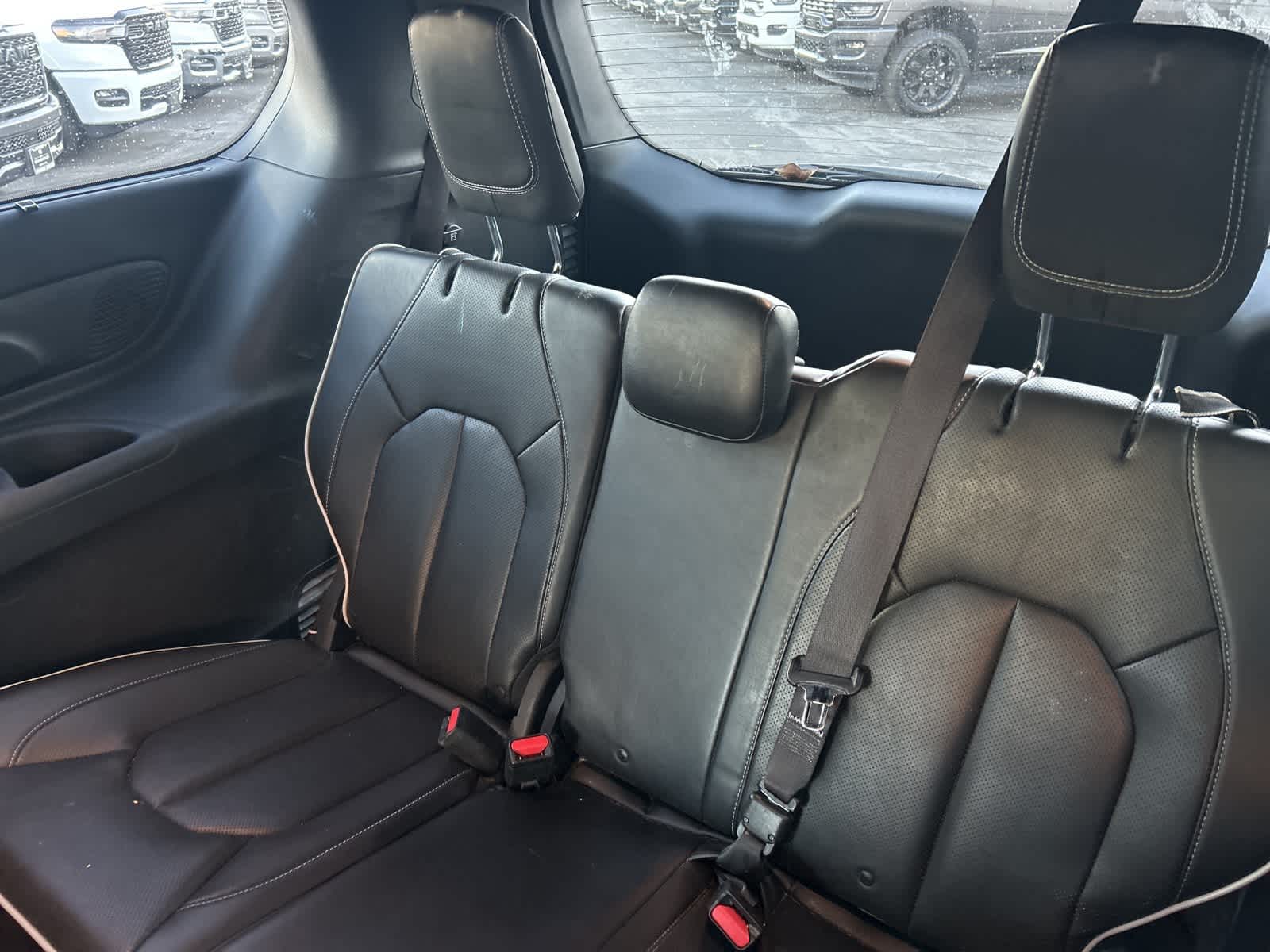 Thumbnail: 2020 Chrysler Pacifica - 28