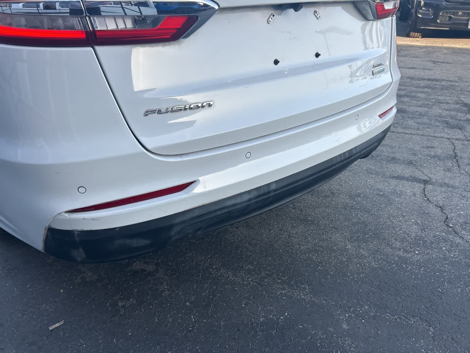 Thumbnail: 2020 Ford Fusion - 19